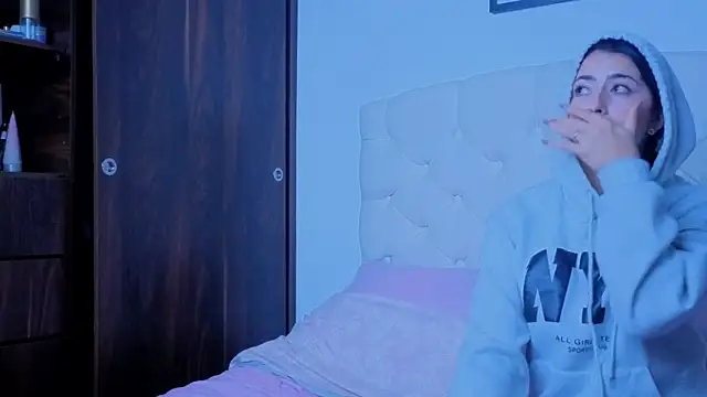 ChanellGV's cam snapshot