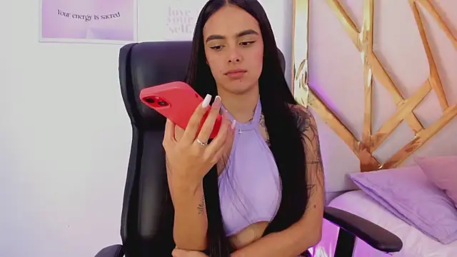 ChloeHarper_ live sex cam