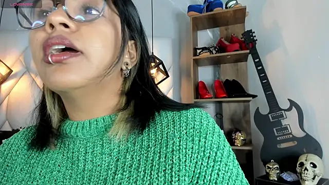 MirandaHaguen live sex cam