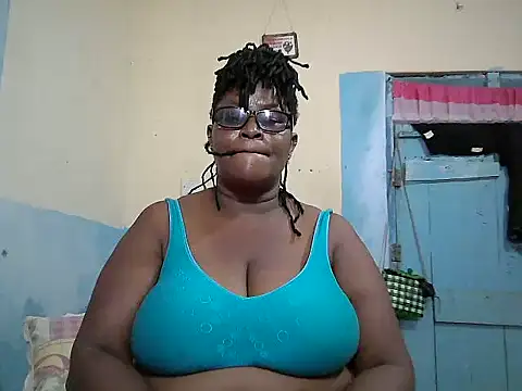 sexy_bigboobss's cam snapshot