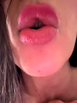 AthenaStar live sex cam