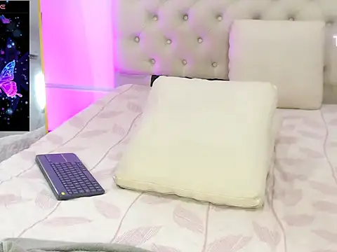 lola_red95 live sex cam