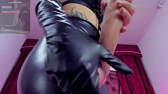 Maddissonlove live sex cam