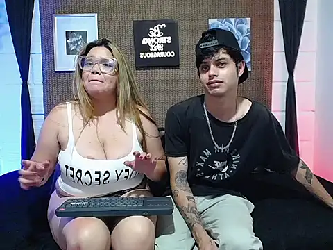 wild_duo777 live sex cam