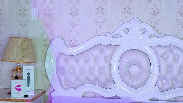 TianahGlow's cam snapshot