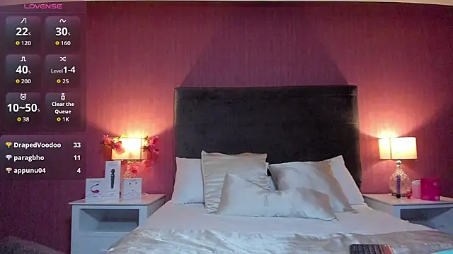 ArianaRosee_'s cam snapshot