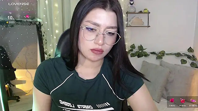 mily_thomson_b_ live sex cam