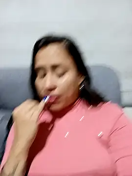 kamila_lovee's cam snapshot