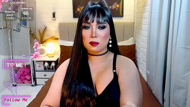 SUPERHORNY101 live sex cam