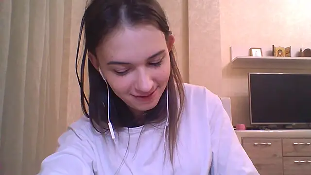 CeyaLier's cam snapshot