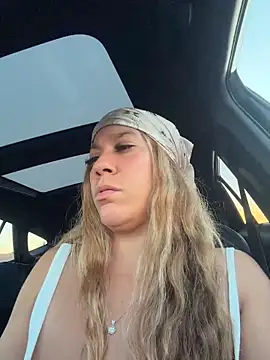 Bigbuttbrooklynn's cam snapshot