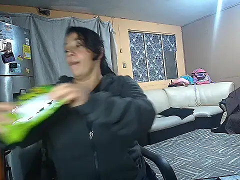 Karina_Aicarddi03's cam snapshot