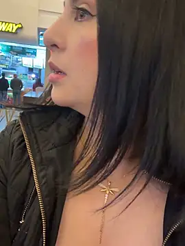 LlianneDiamond1's cam snapshot