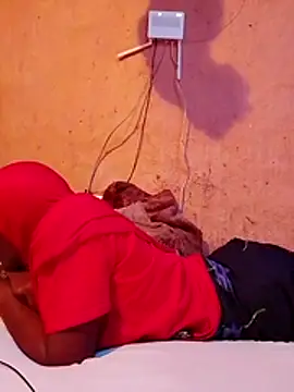 cute_naimah's cam snapshot