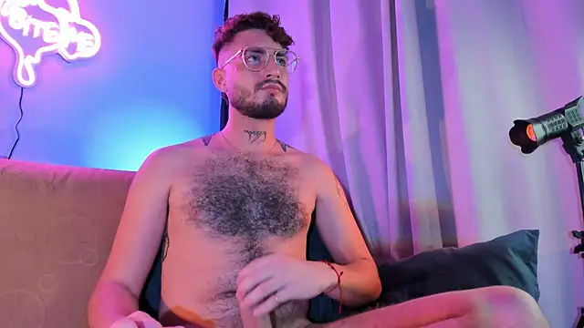 axel_giracr live sex cam