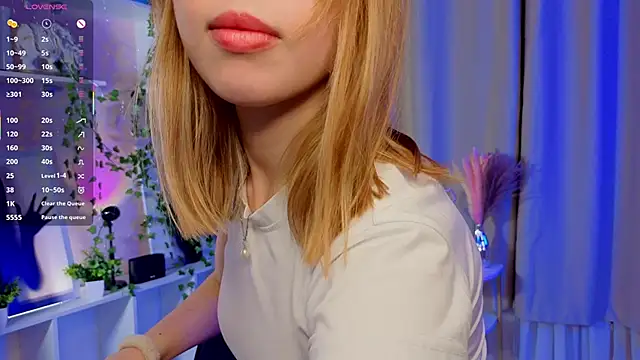 TheolaLonghofer's cam snapshot