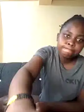 Sweetcecie01's cam snapshot