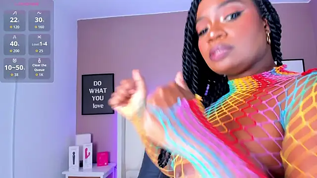 Britanymooree's cam snapshot