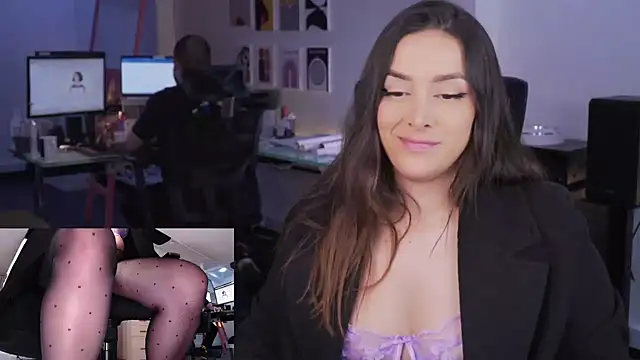 _KimberlyClars_'s cam snapshot