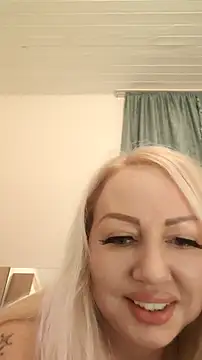 MarinaMargo live sex cam