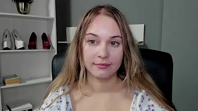 kitty_valeria live sex cam