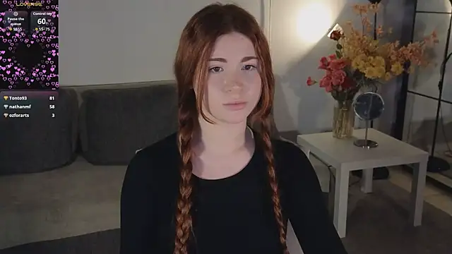 Freckle_Diyana's cam snapshot