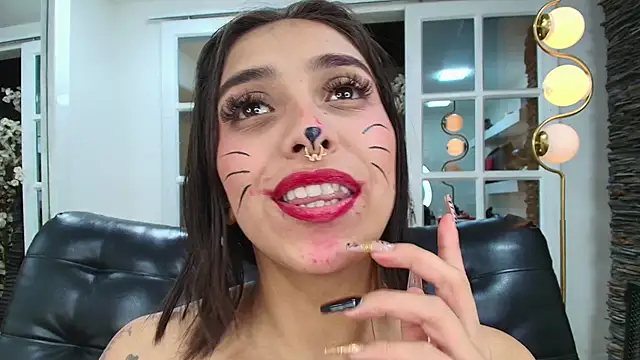 miss_collins's cam snapshot