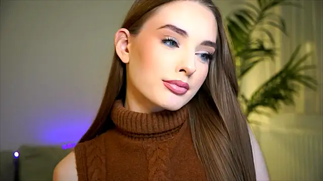 petitegonwiild live sex cam