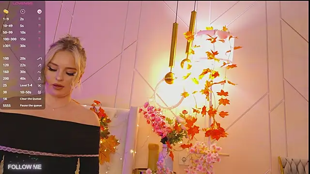 EllyLinn's cam snapshot