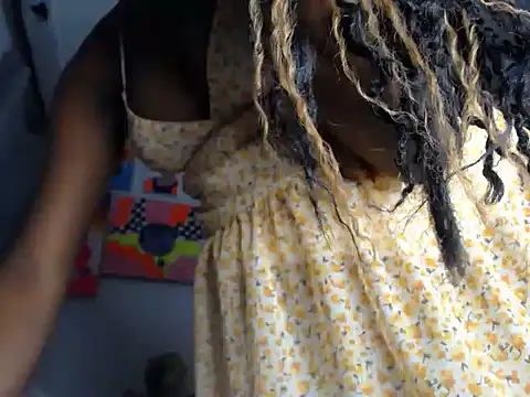 Nahomyyy's cam snapshot