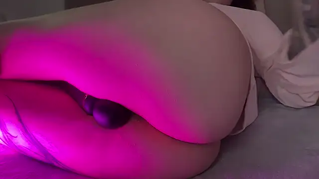 AlmaryKim live sex cam