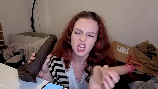 ENGLISHEMILY_69's cam snapshot