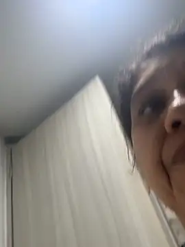 siri_duque's cam snapshot