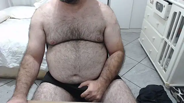 MysterBearMG live sex cam