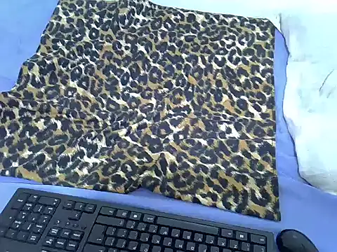 drowllie's cam snapshot