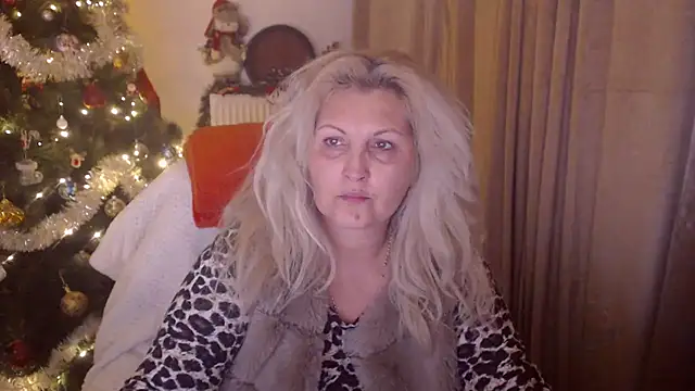 Divineblond's cam snapshot