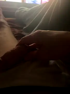 groschibre40100 live sex cam