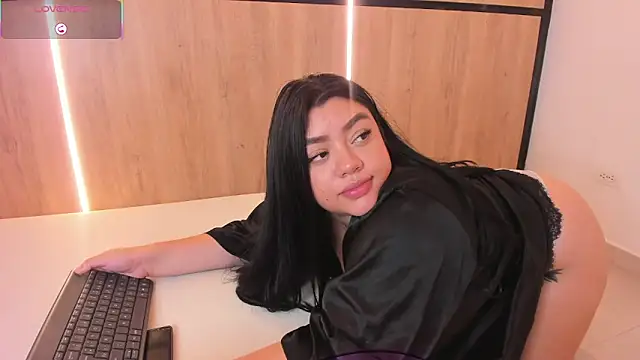 ashlyn_parker's cam snapshot