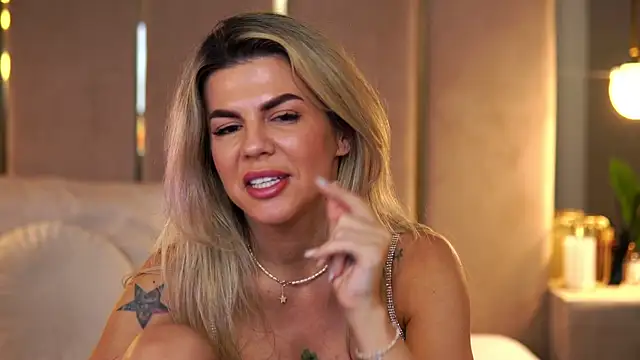 CamilaStarr's cam snapshot