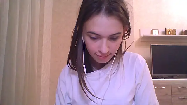 CeyaLier's cam snapshot