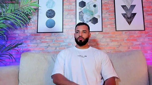 Chris_Varden live sex cam