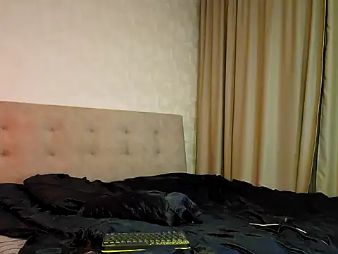 -Yummybabes-'s cam snapshot