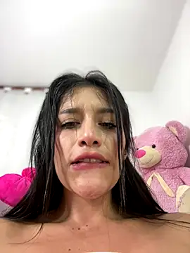 Emmily_19's cam snapshot