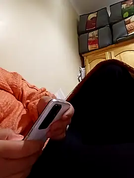 Mroma89six's cam snapshot