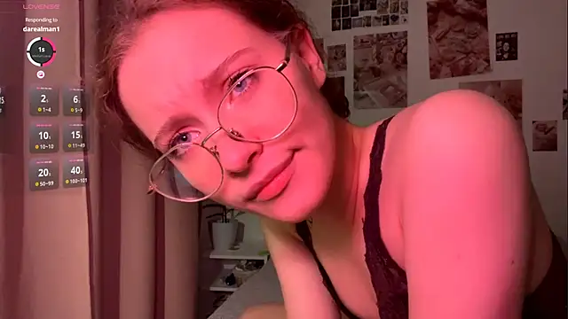 Kira_Sanders's cam snapshot