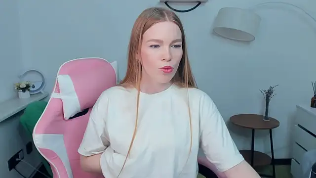 LavetaShiroma's cam snapshot