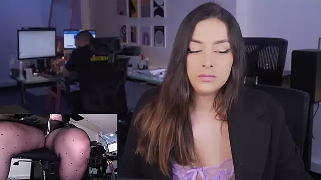 _KimberlyClars_'s cam snapshot