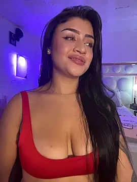 lucianaroy live sex cam