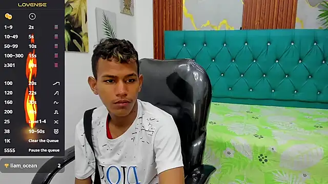 Rory_castro live sex cam