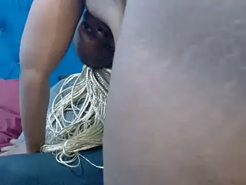 SwaziBeauty's cam snapshot